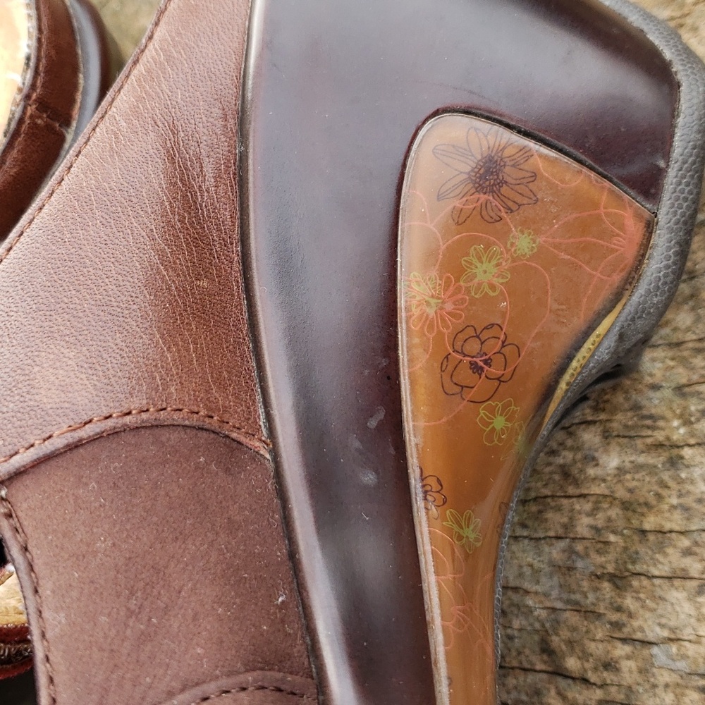 2 Pair J41 Leather Shoes Labeled Size 8.5 Runs Small - Picture 8 of 10